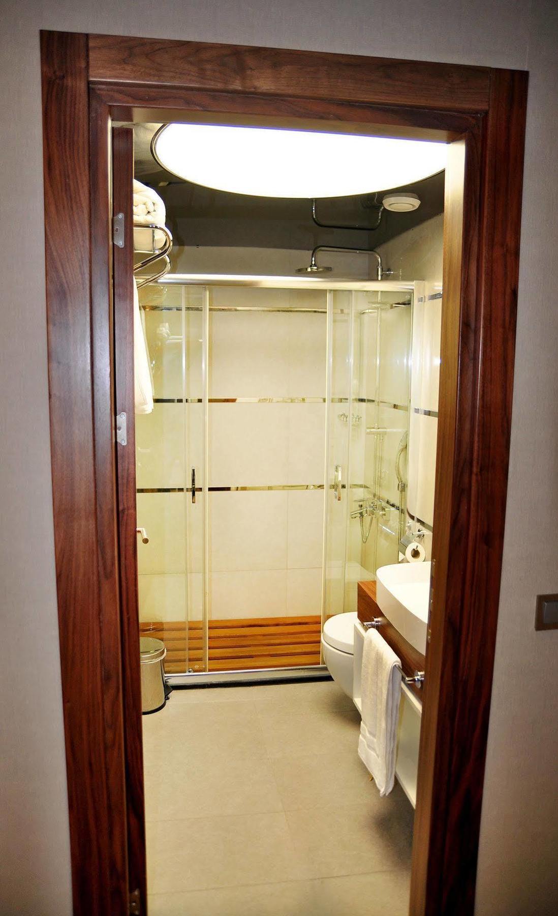 Avin Hotel イズミル エクステリア 写真