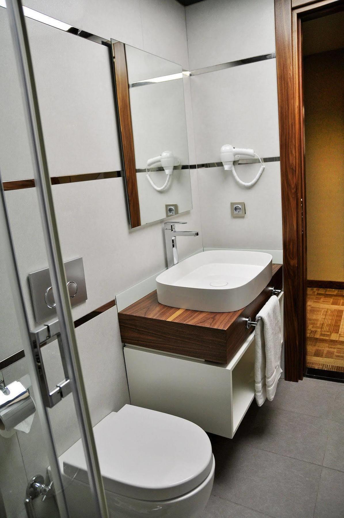 Avin Hotel イズミル エクステリア 写真